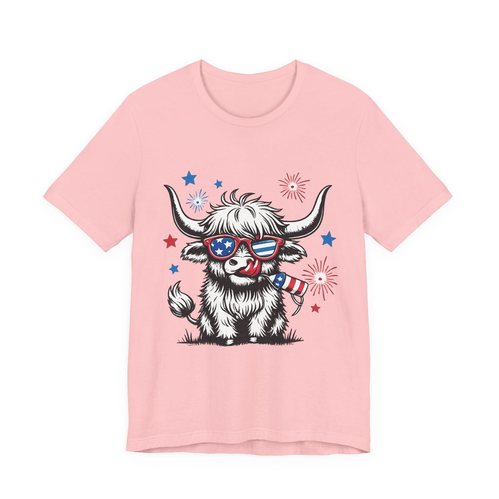 Patriotic Highland Cow Tee – 4th of July USA Sunglasses Graphic T-Shirt